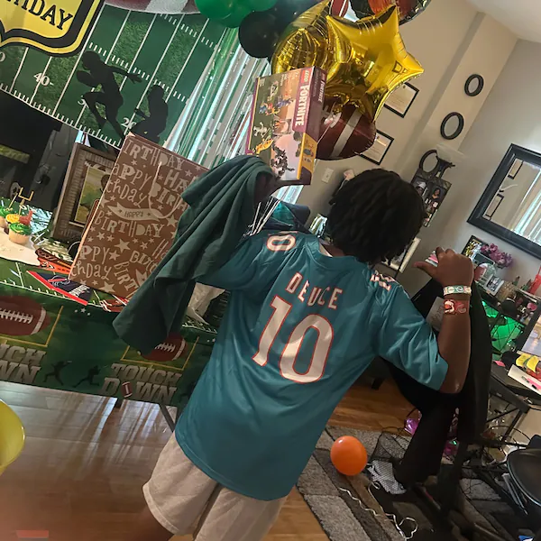 Image #1 from Alicia