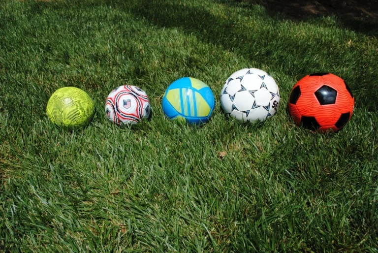 what is a good soccer ball​-4